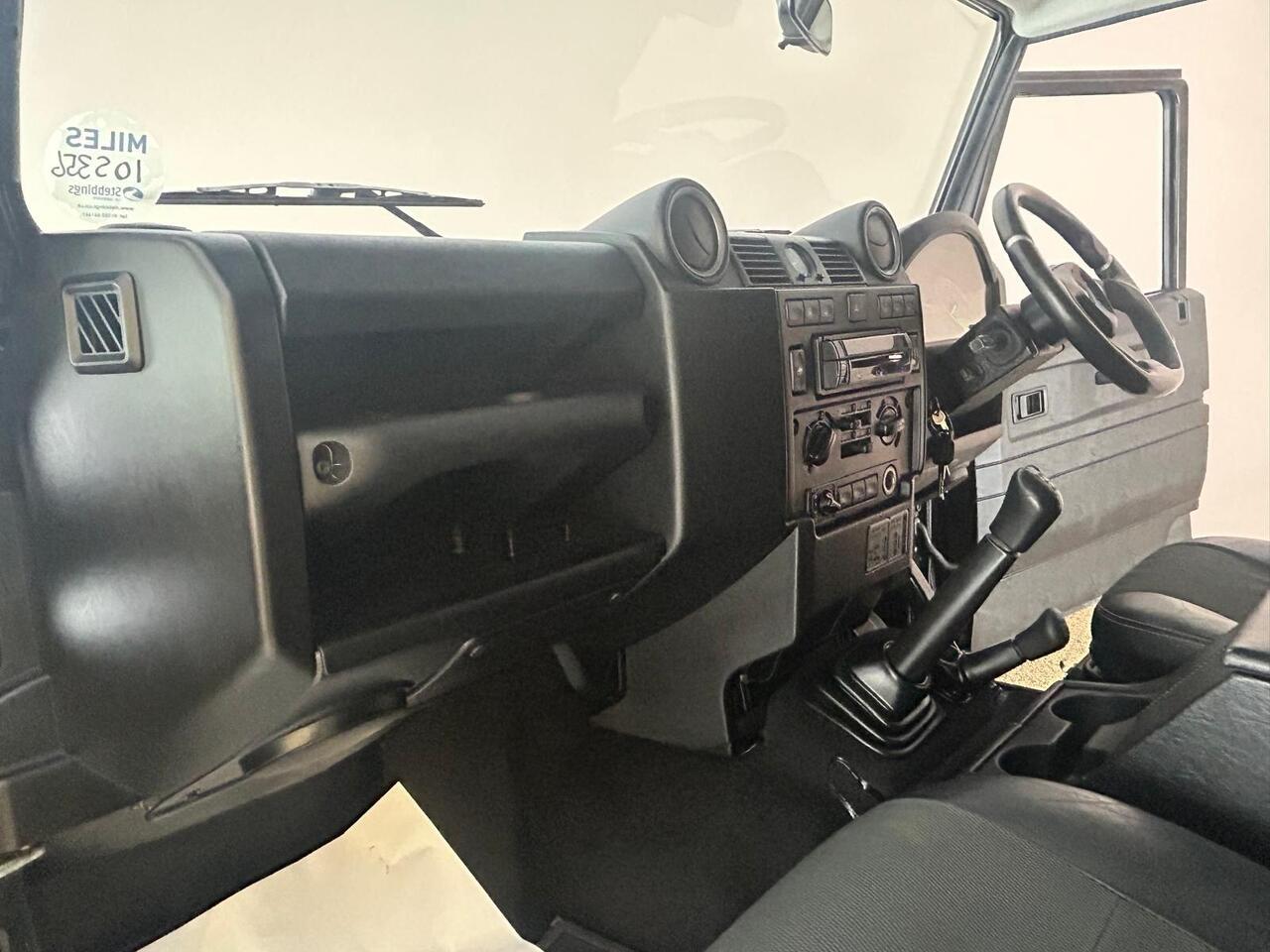 Land Rover Defender 90 BV60MXD