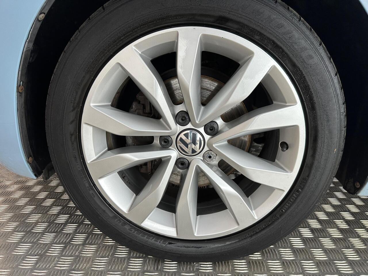 Volkswagen Beetle BT63YJE