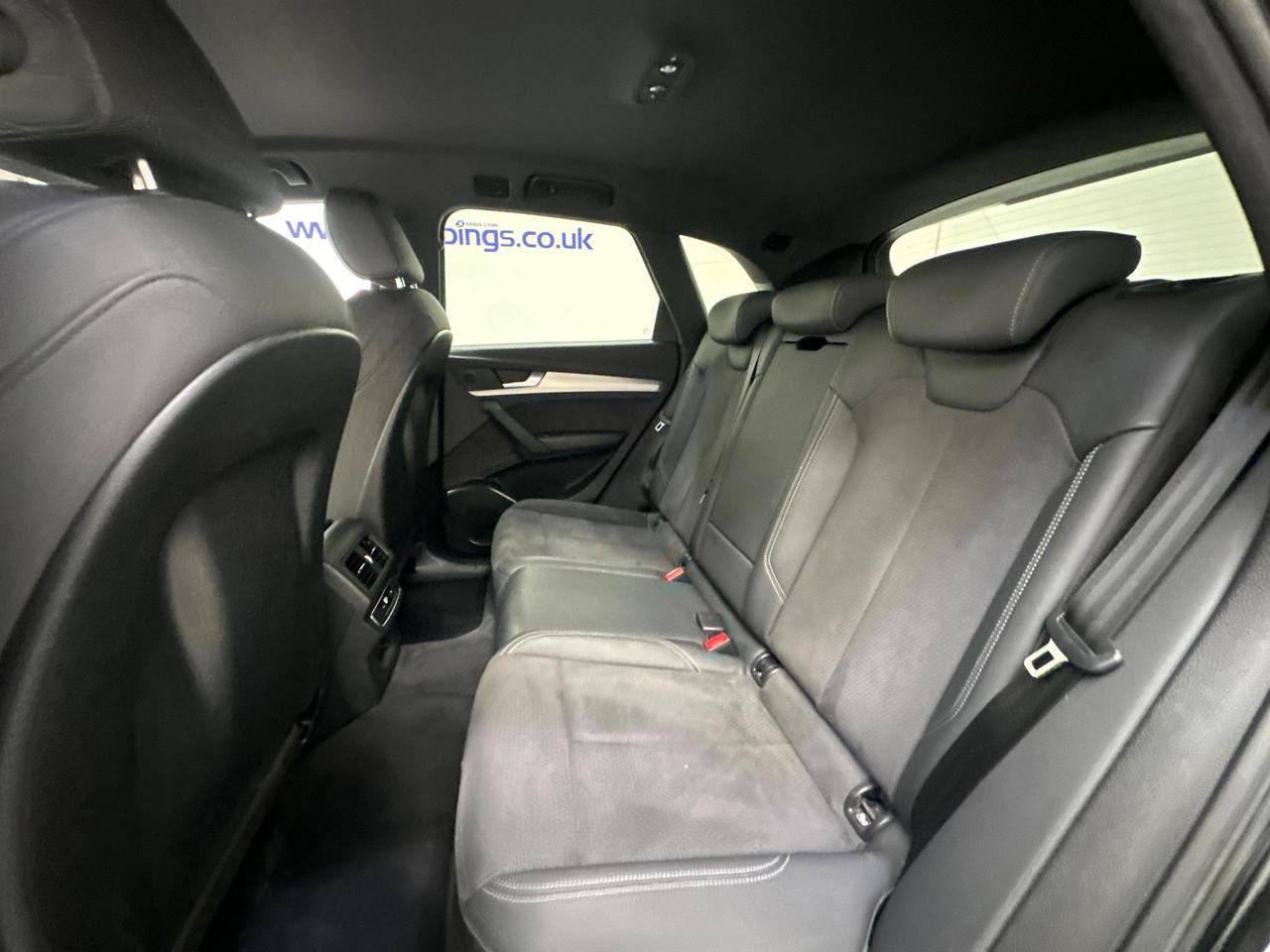 Audi Q5 LV70YWW