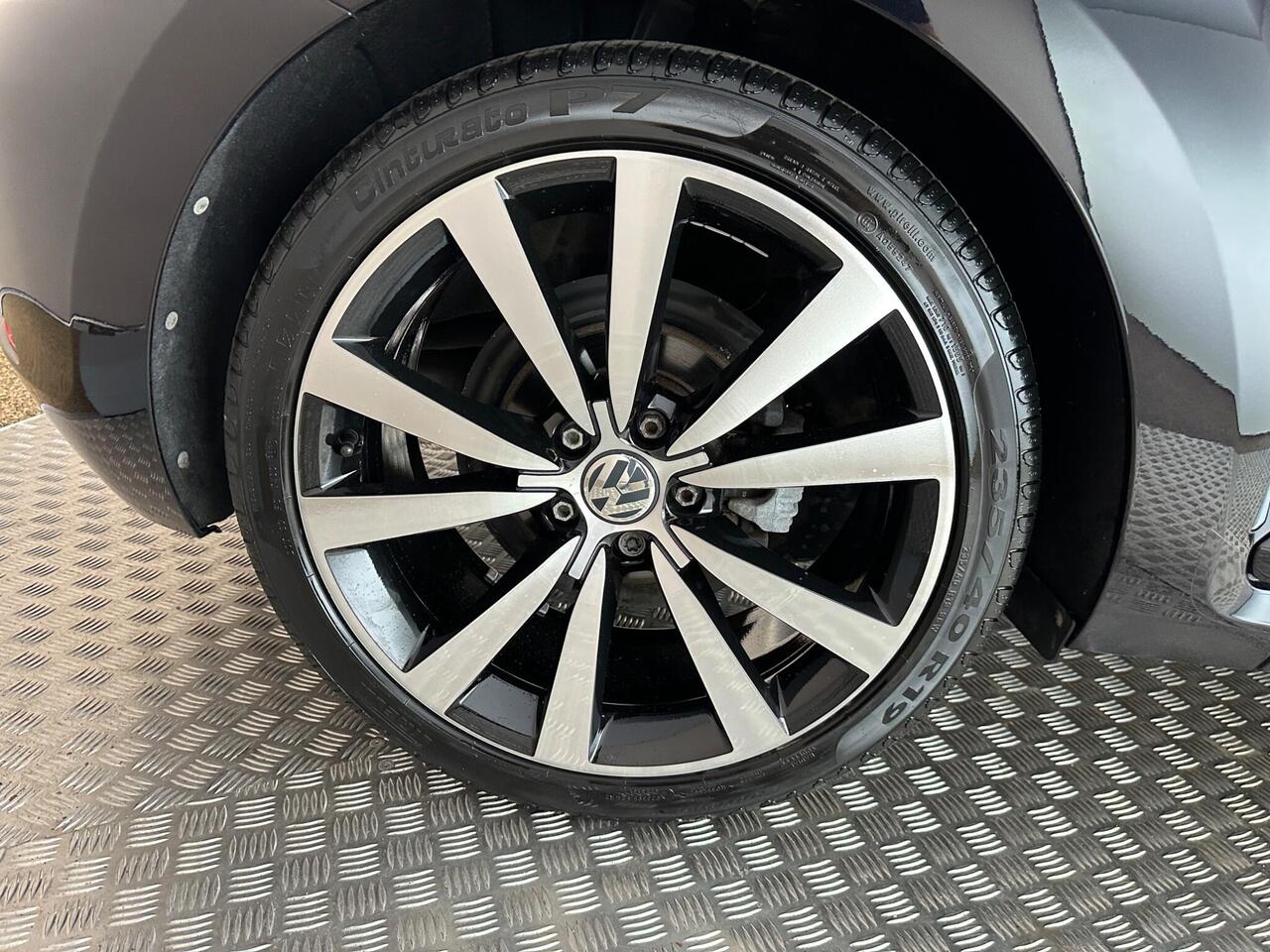 Volkswagen Beetle FH14OGY