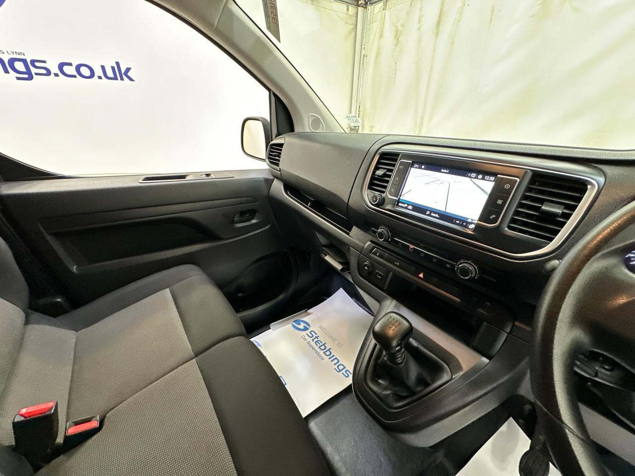 Vauxhall Vivaro KS23DHY