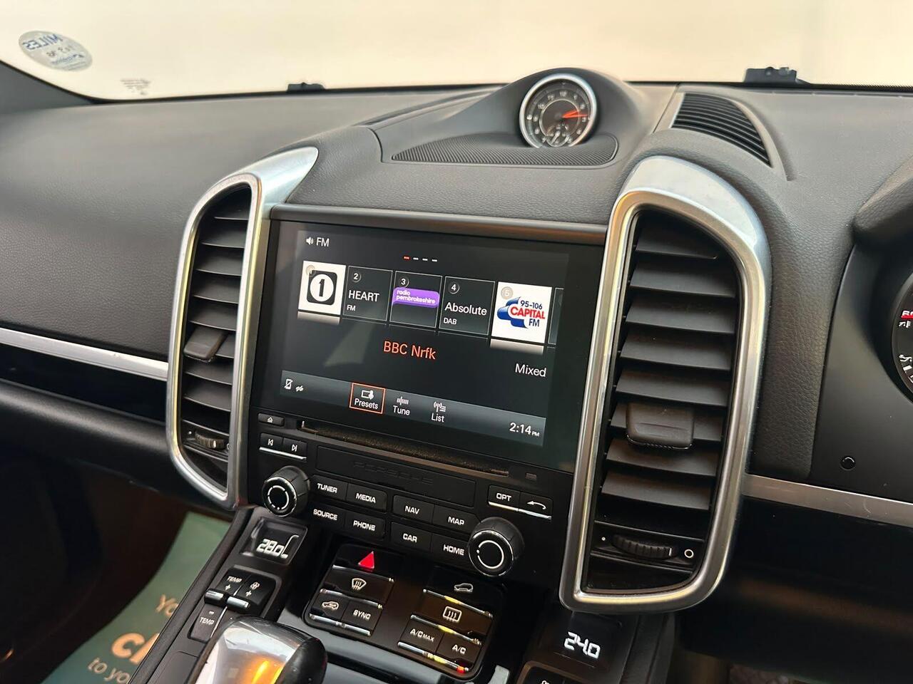 Porsche Cayenne KE67GBU
