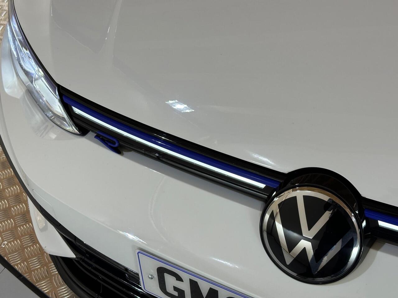Volkswagen Golf GM23TPY