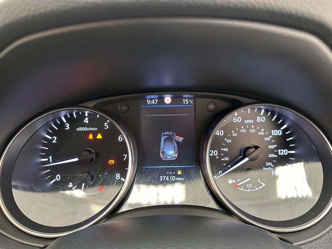 Nissan Qashqai YB21ZHJ