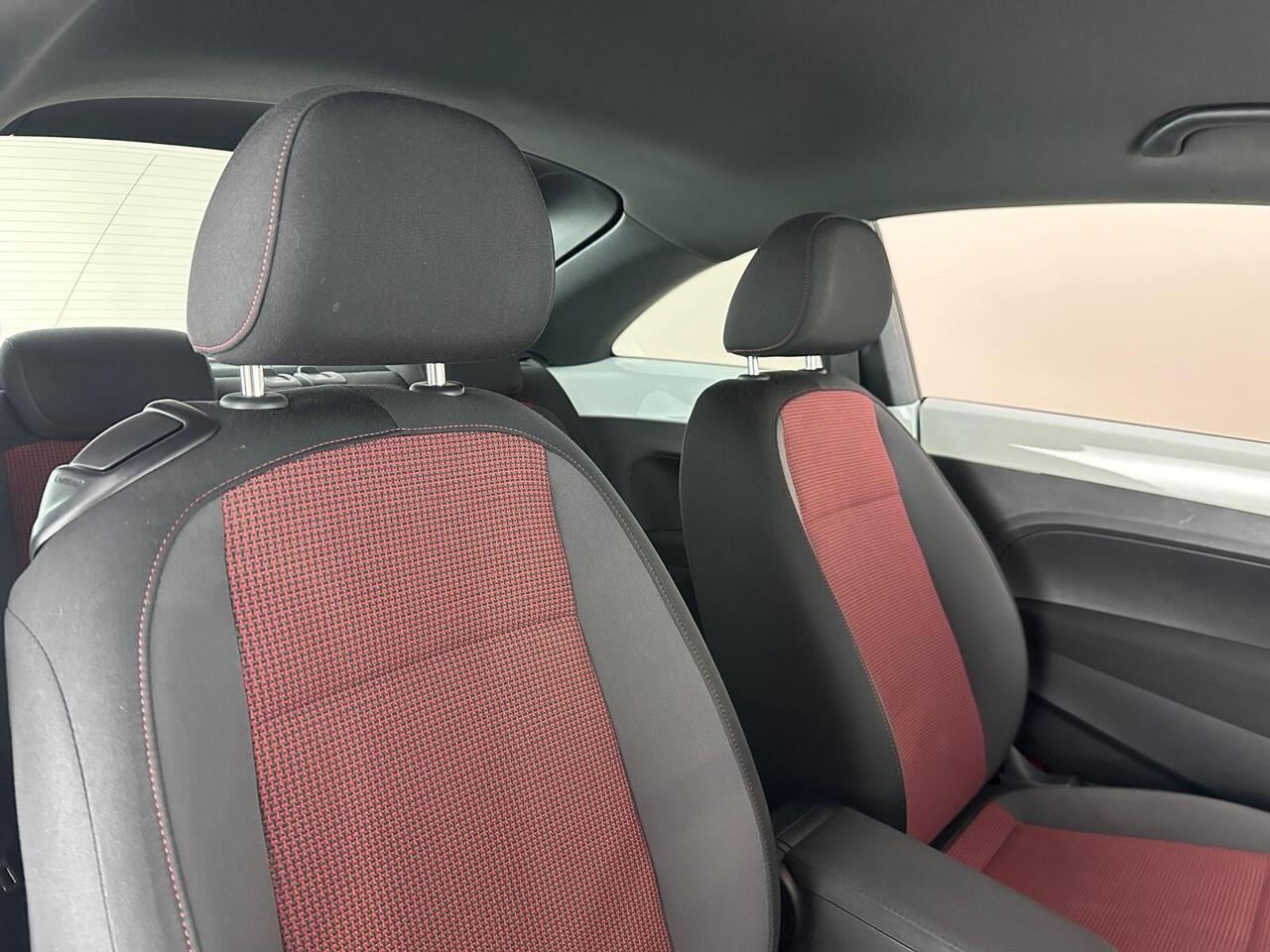 Volkswagen Beetle NA64UNW