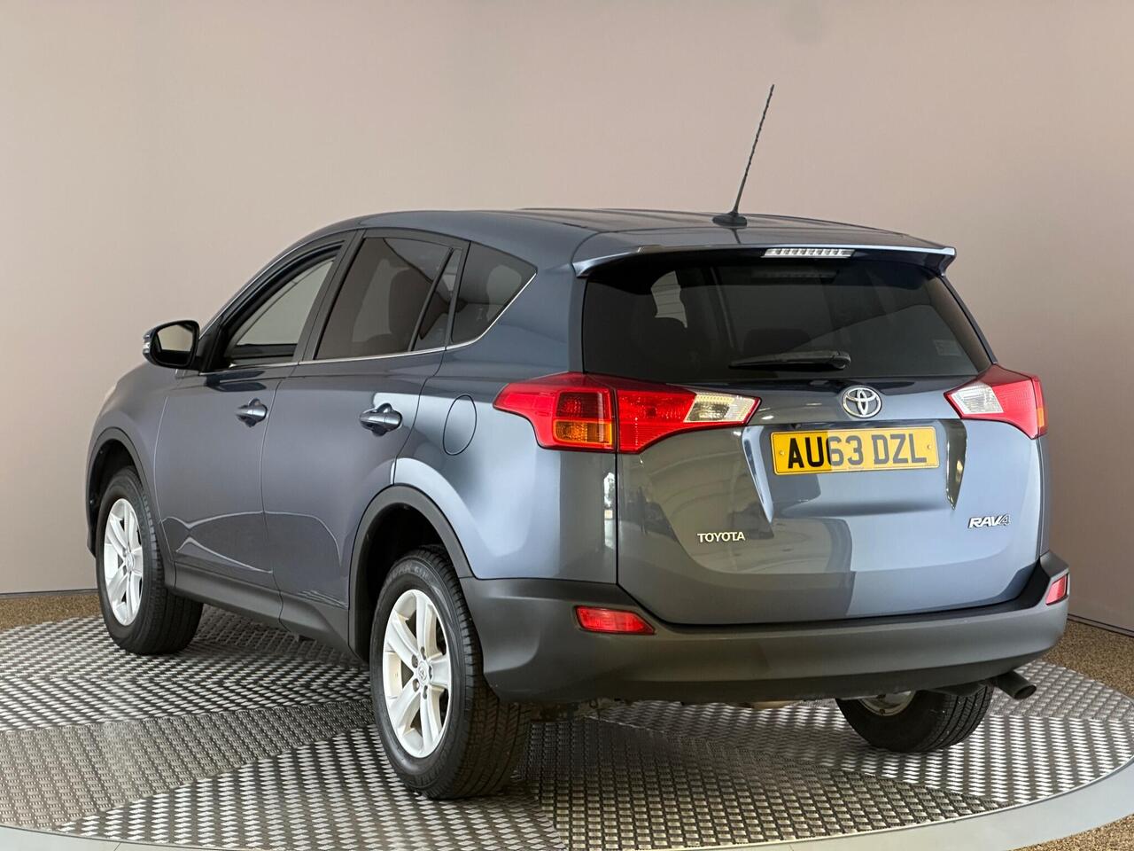 Toyota RAV4 AU63DZL