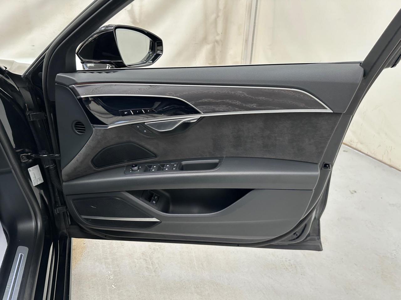 Audi A8 RK21OMC