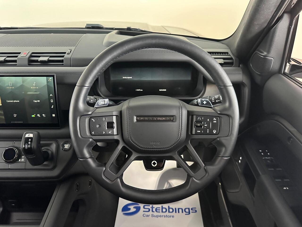 Land Rover Defender 110 FY25UTL