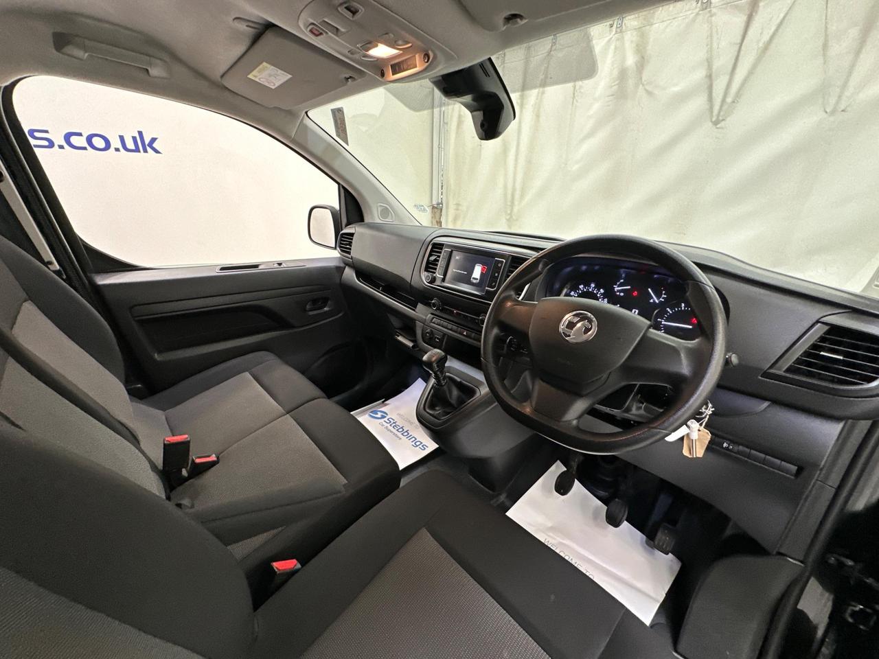 Vauxhall Vivaro KS23DHY