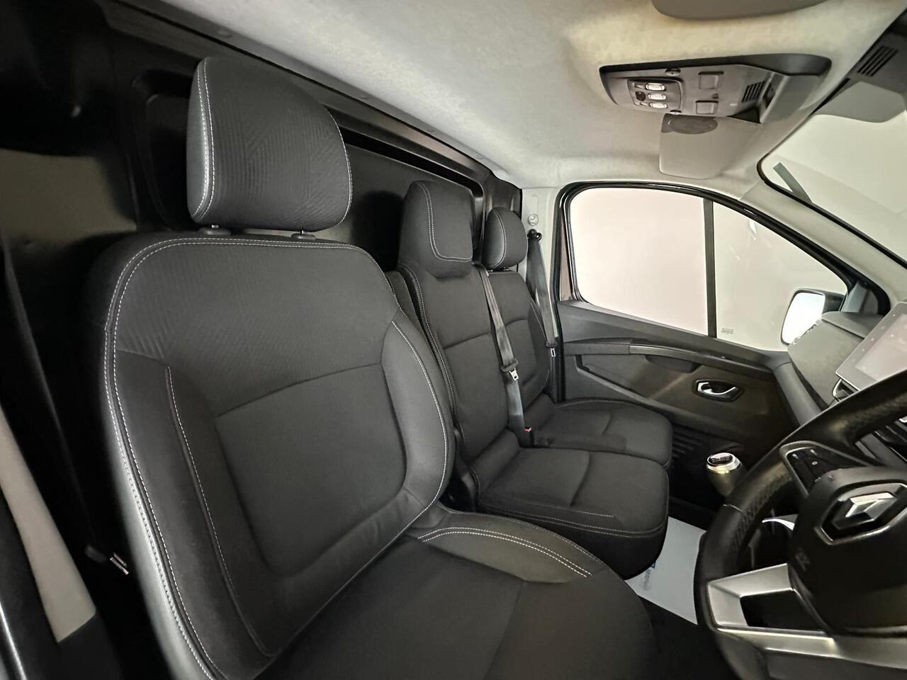 Renault Trafic YC72FGO