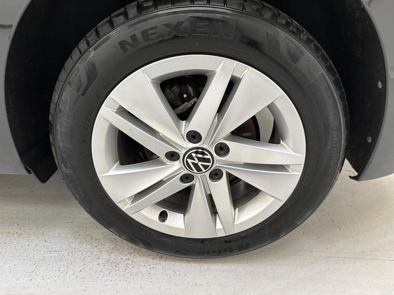 Volkswagen Golf WR70DMZ