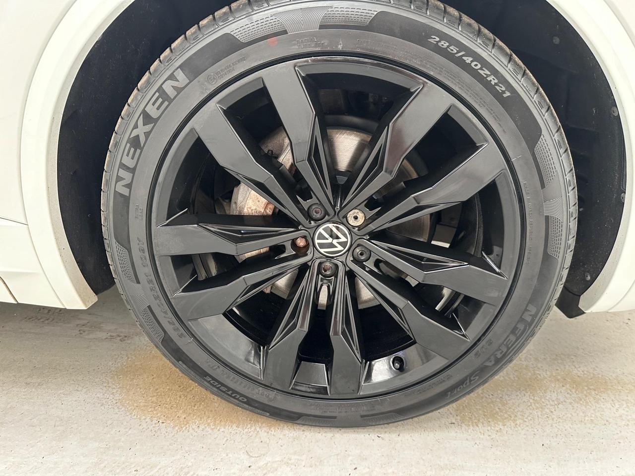 Volkswagen Touareg VK21UHB