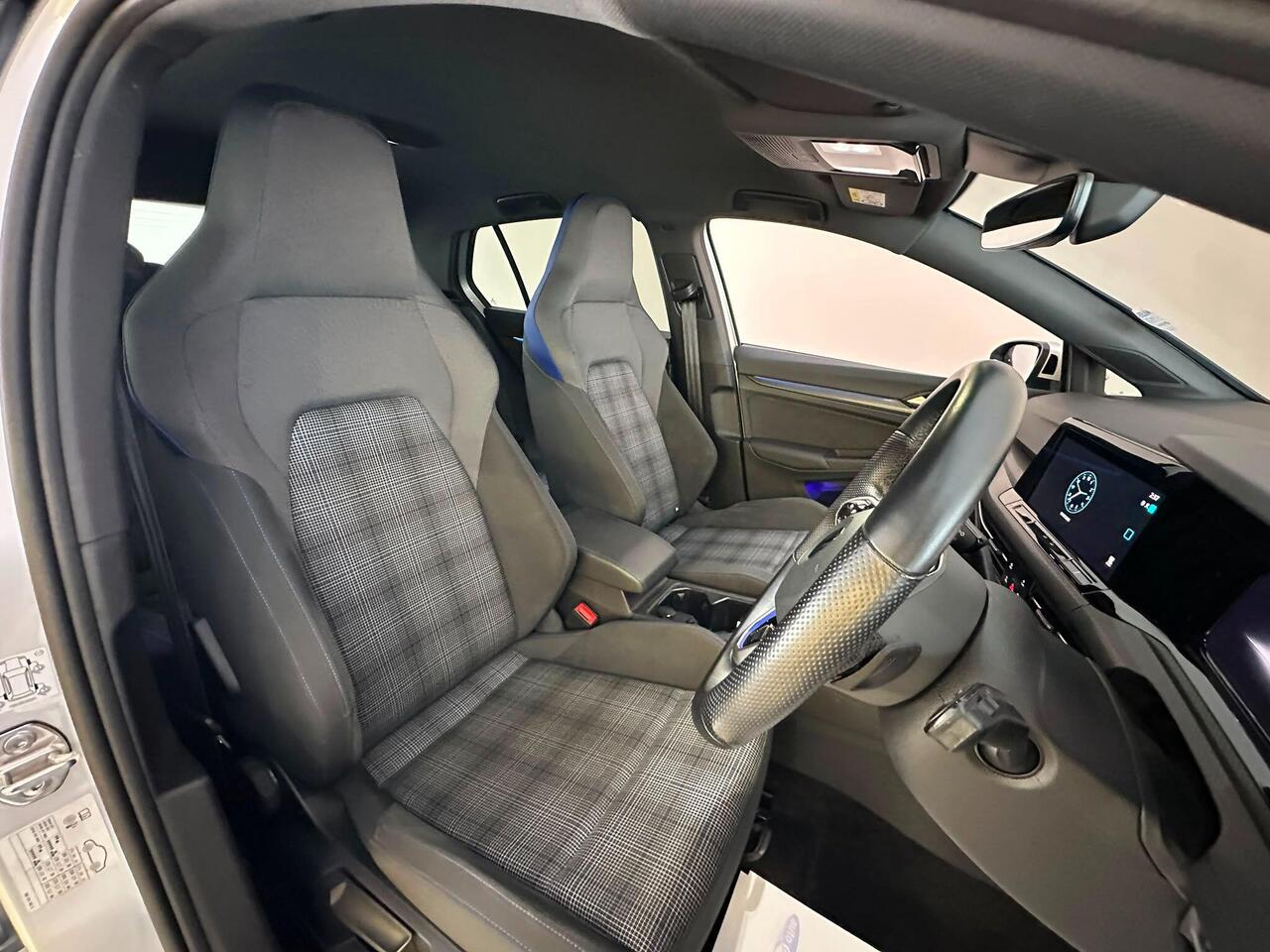 Volkswagen Golf BD72KTA