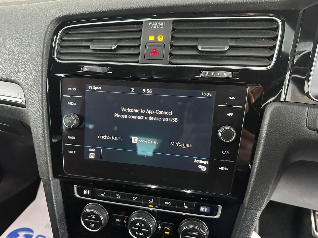 Volkswagen Golf MK69DZY