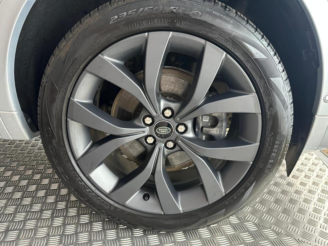 Land Rover Discovery Sport YX71LBO