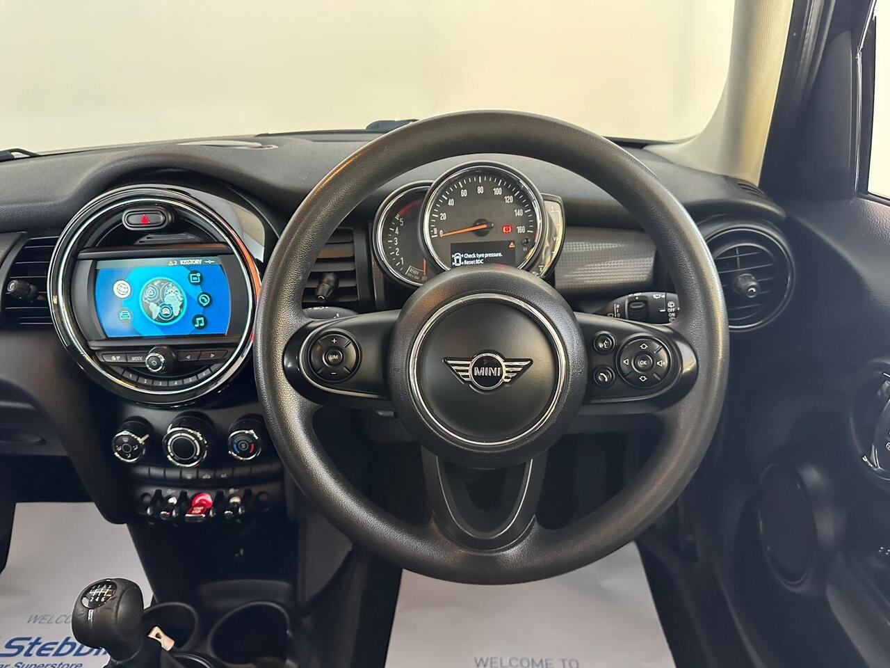 MINI Hatch ND68SXJ