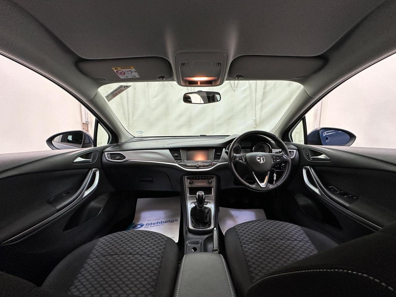 Vauxhall Astra VU20ZNC