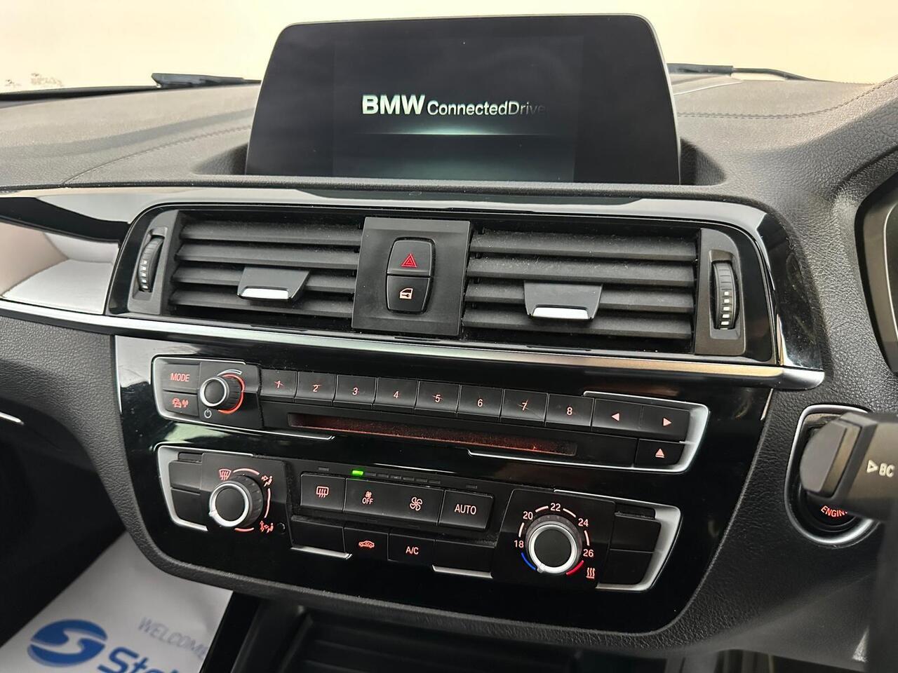 BMW 1 Series YC19KBT