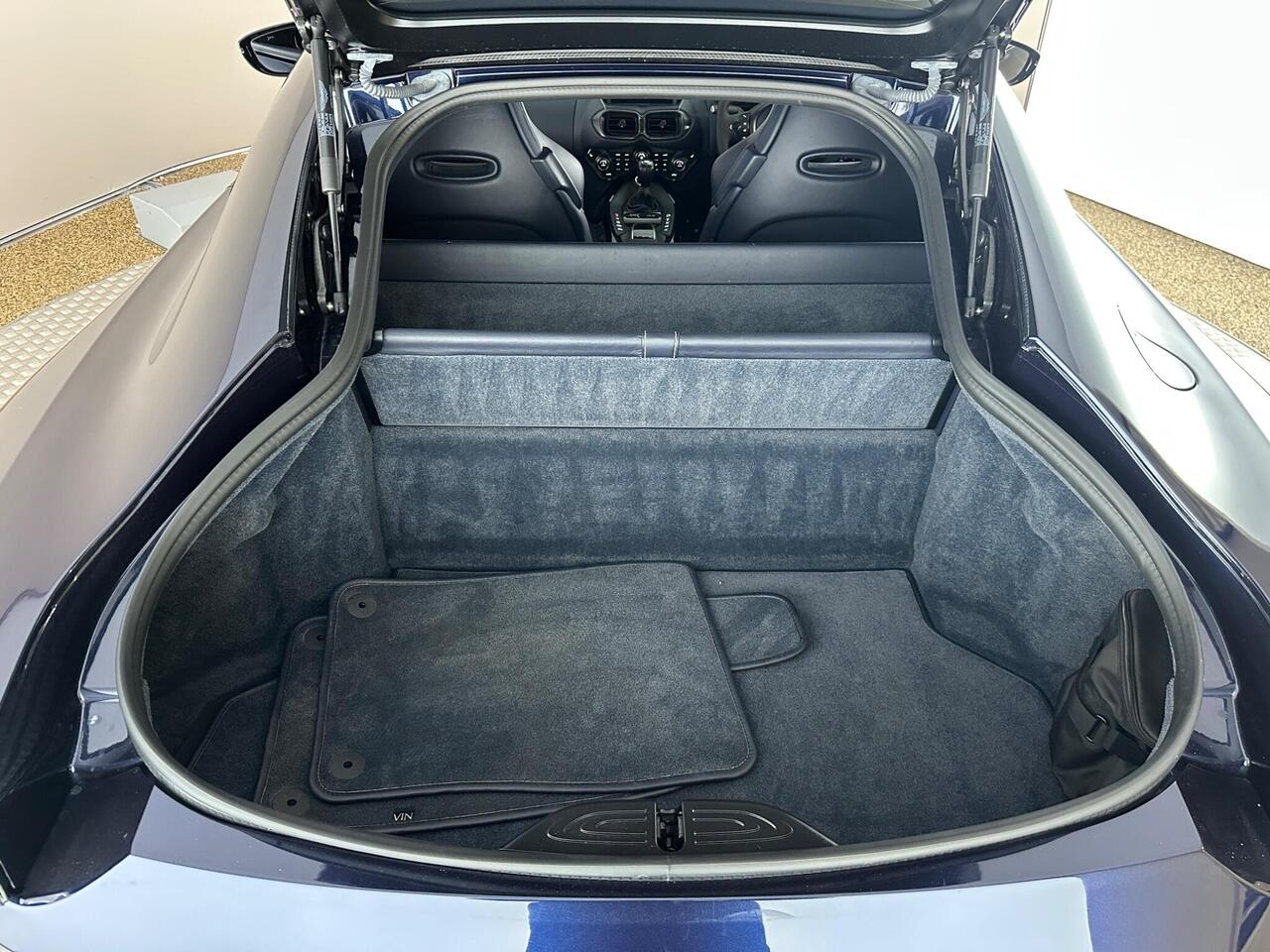 Aston Martin Vantage MV20UZG