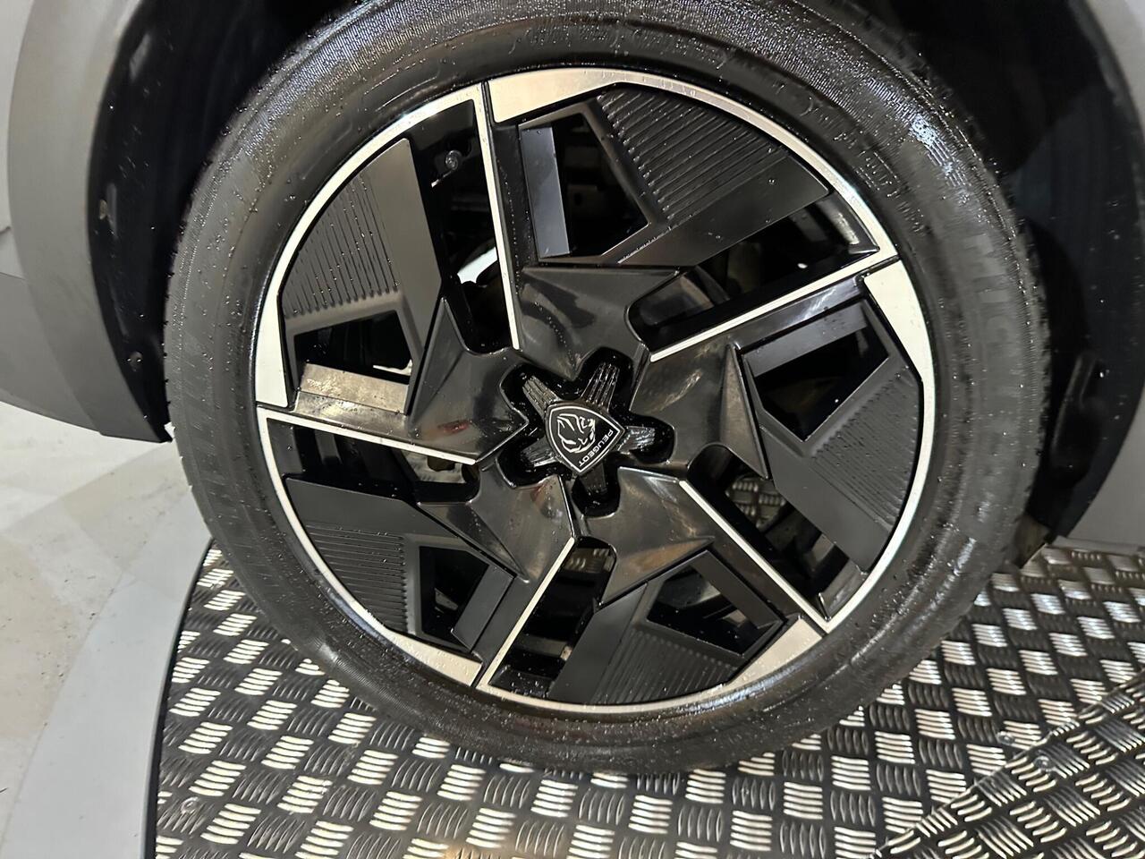 Peugeot 408 NU23XYH