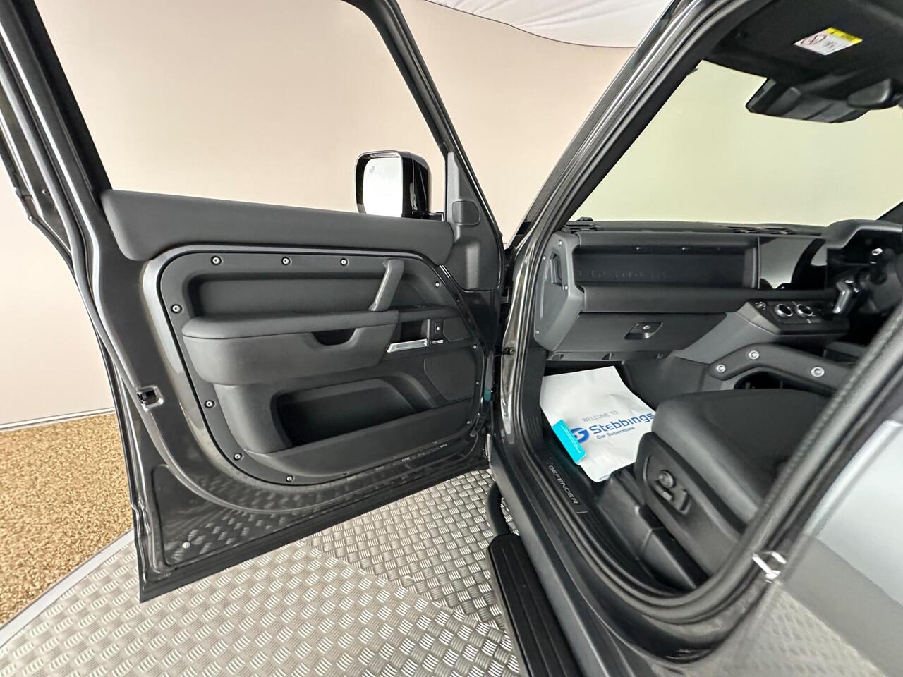 Land Rover Defender 110 KW74MTU