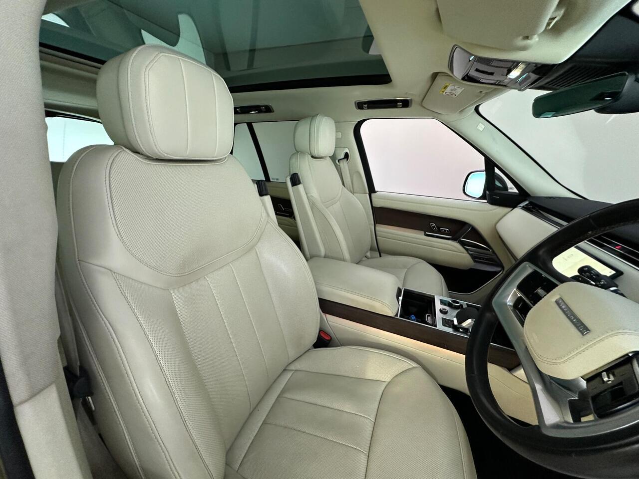 Land Rover Range Rover YO72UVR