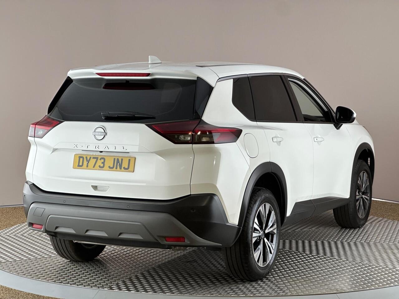 Nissan X-Trail DY73JNJ