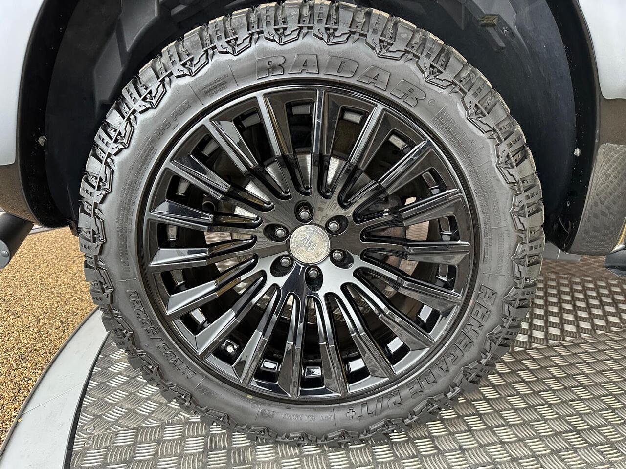 Mercedes-Benz X Class CA11LFS