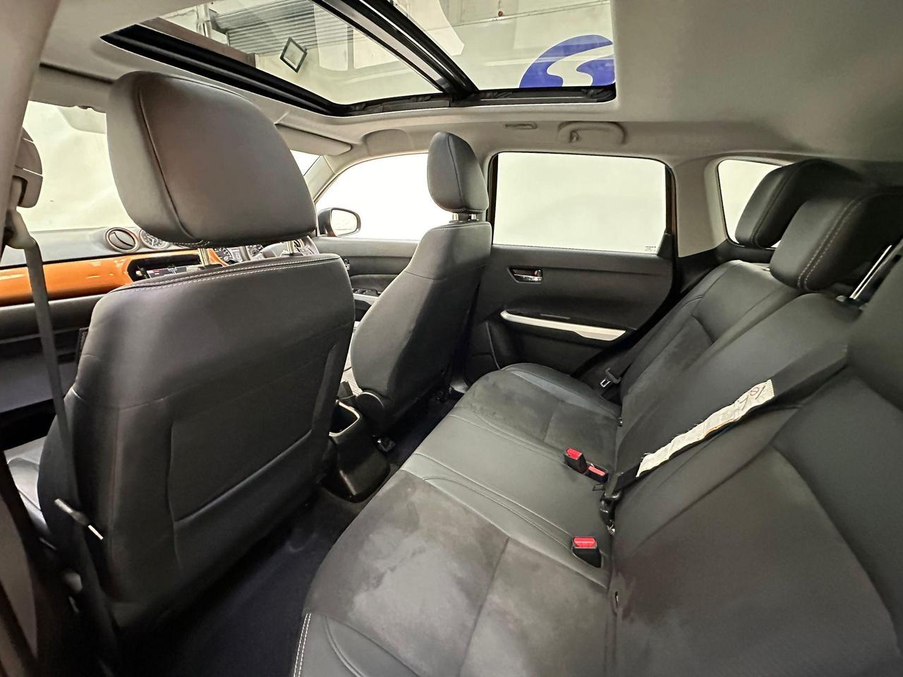 Suzuki Vitara YH16WND