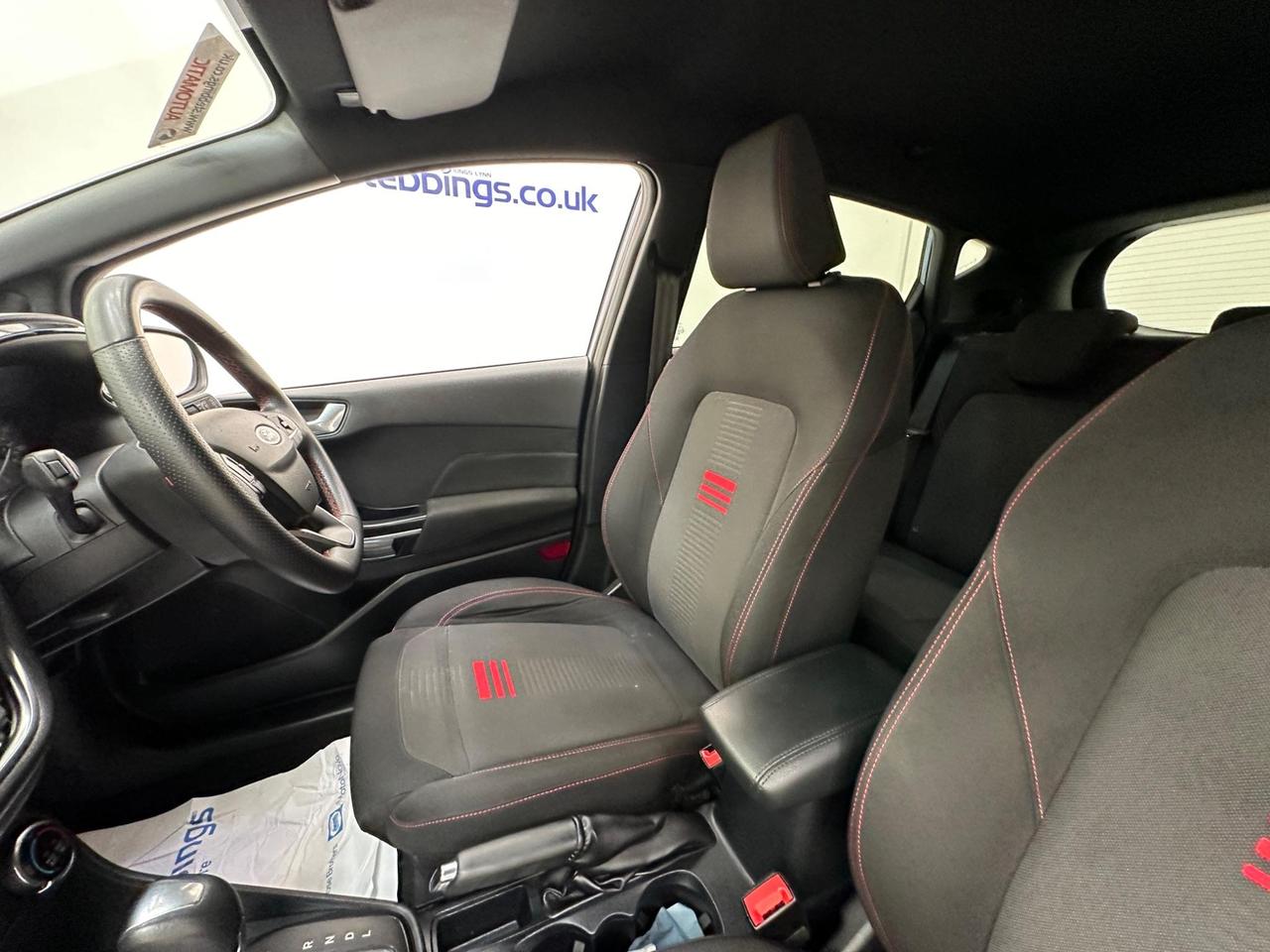 Ford Fiesta YR72VJP