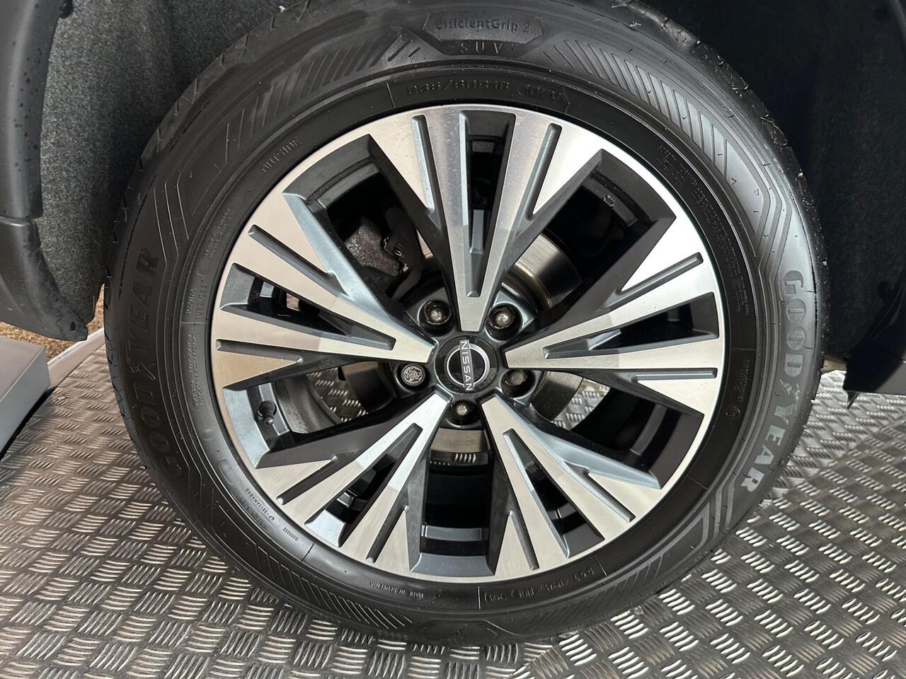 Nissan X-Trail DY73JNJ