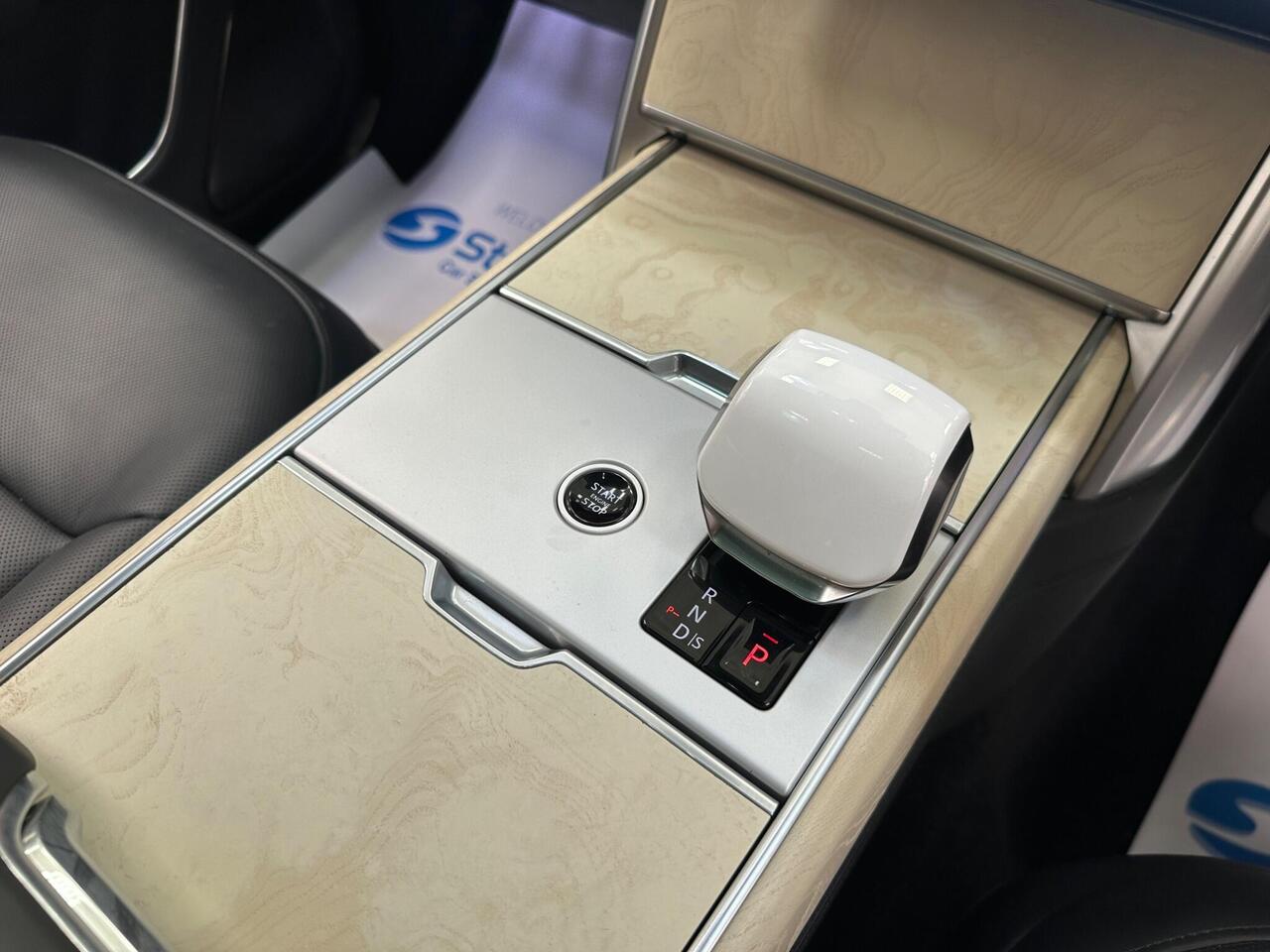 Land Rover Range Rover VE73HHA
