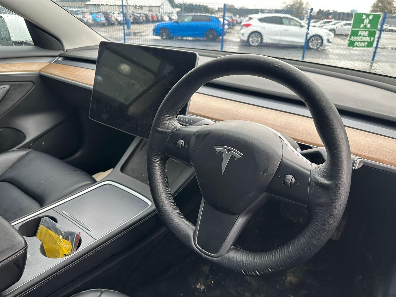 Tesla Model 3 AF72VGV