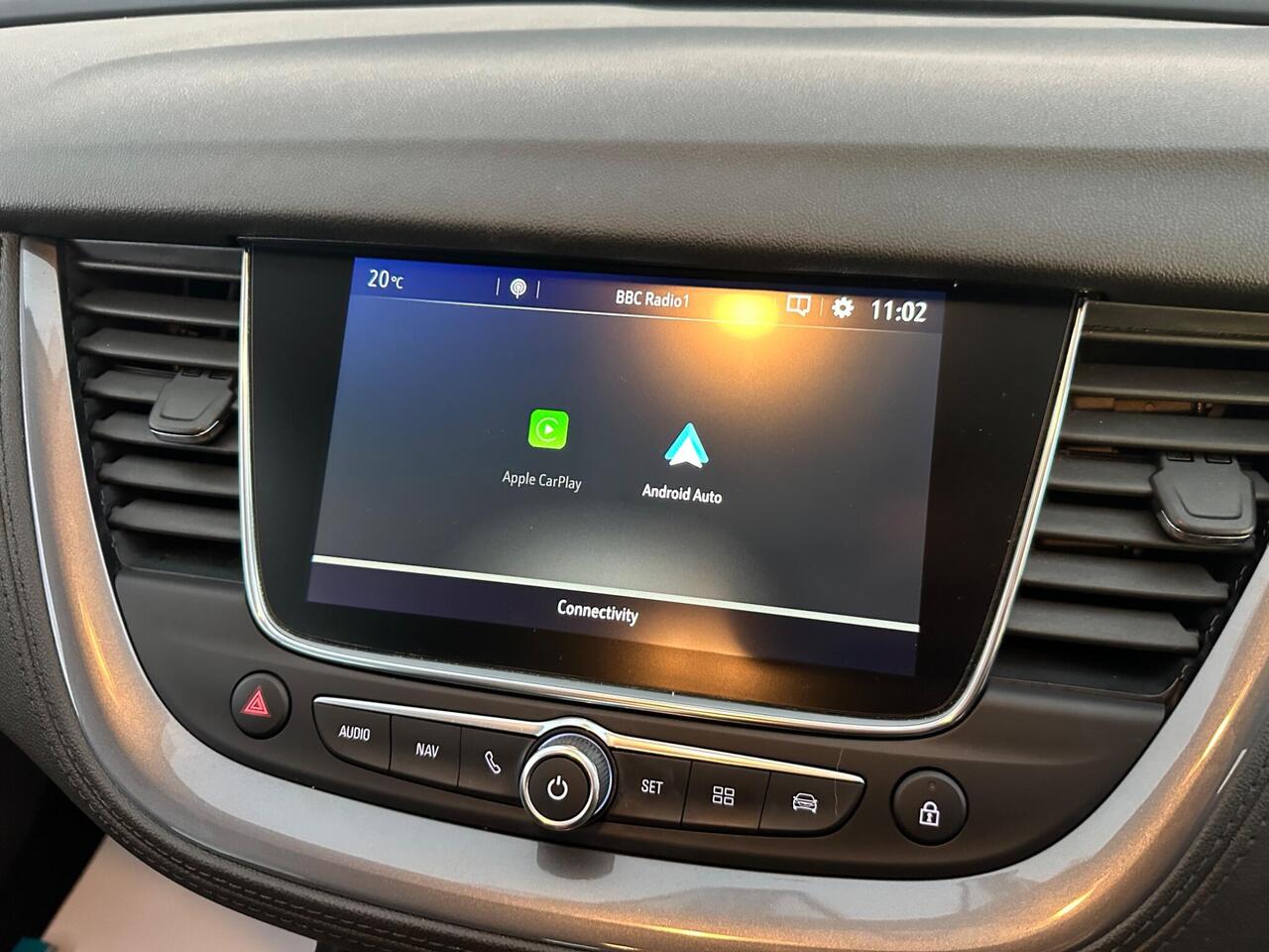 Vauxhall Grandland X DY68ZWW