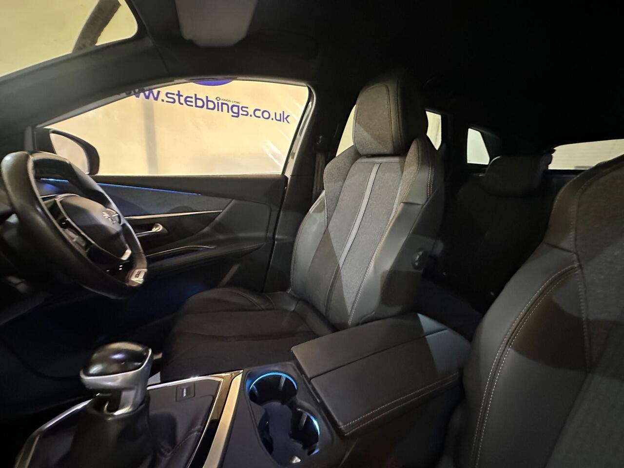 Peugeot 3008 AV17NKP