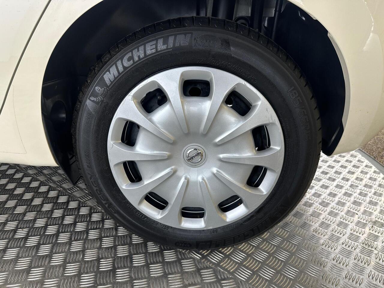 Nissan Micra YC22CZV