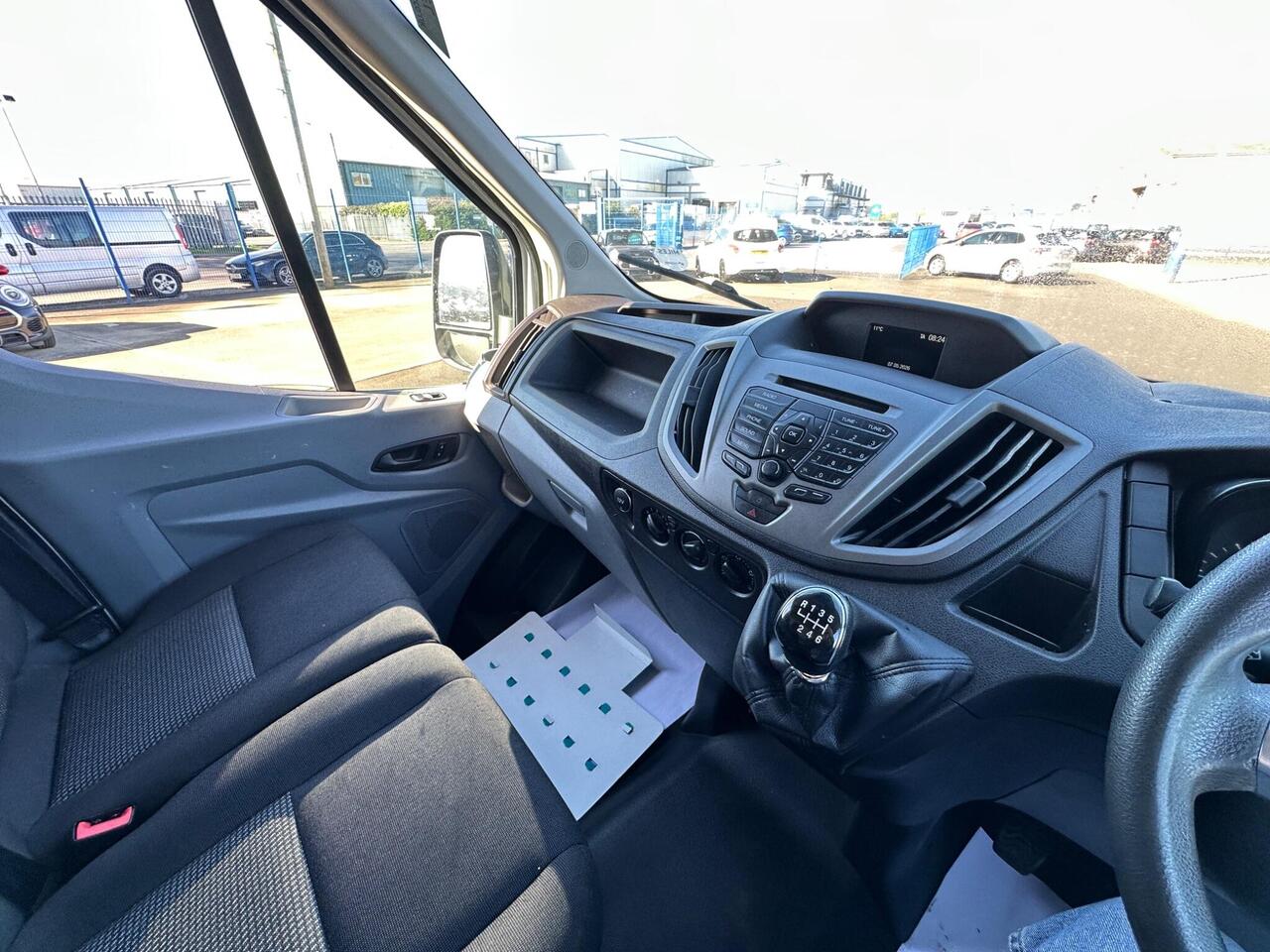 Ford Transit LB17SOC