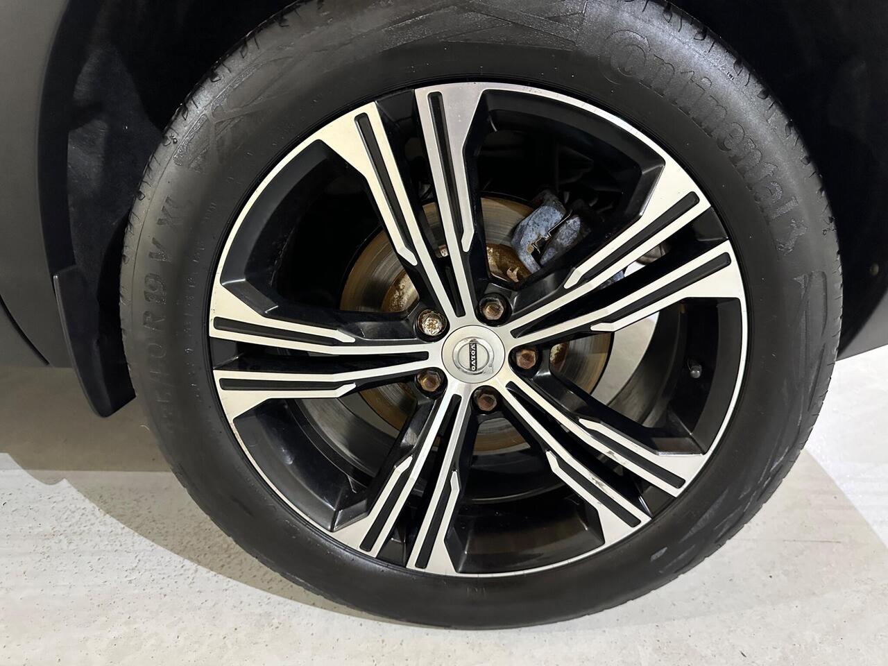 Volvo XC40 LR71UNH
