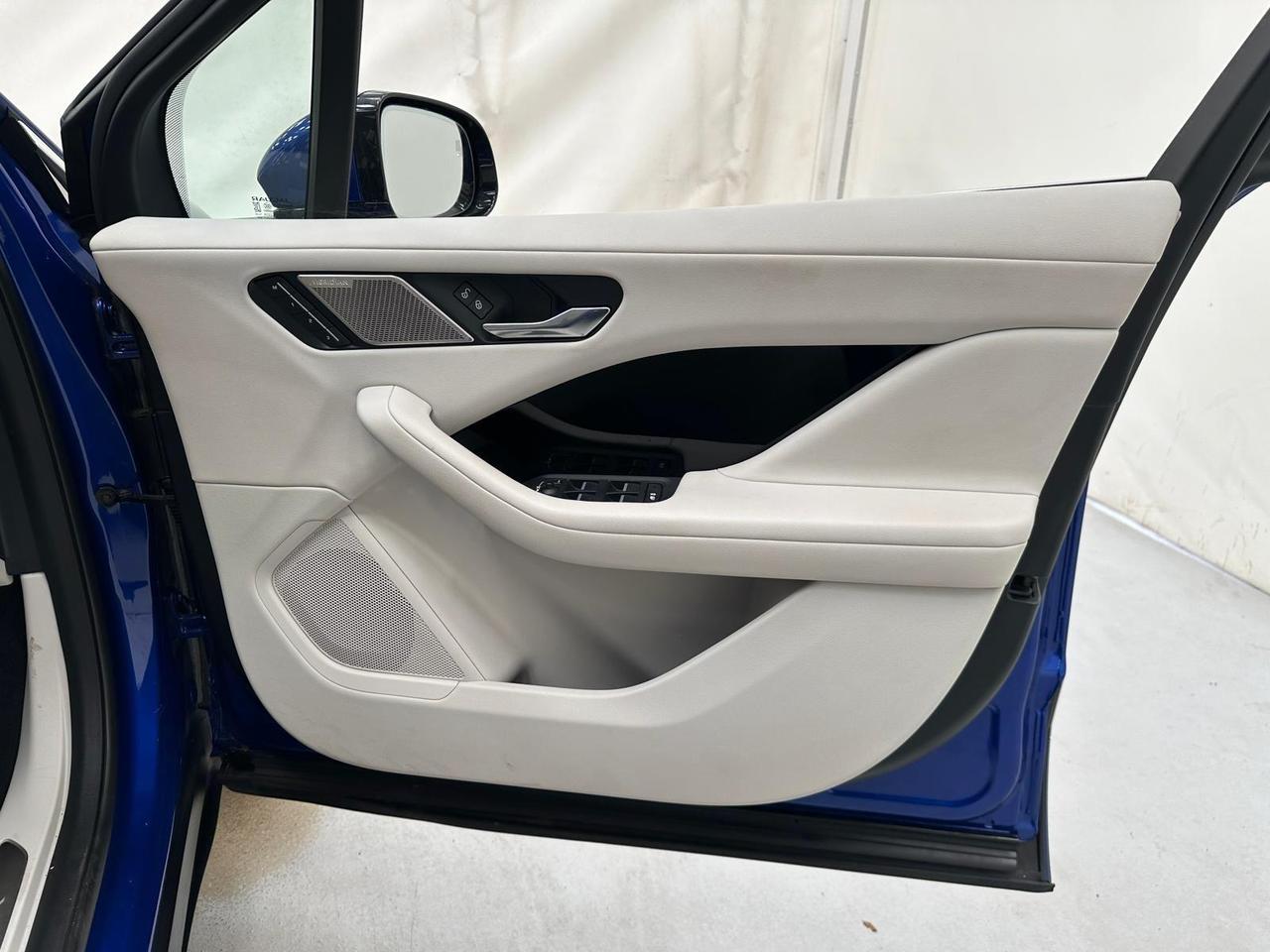 Jaguar I-PACE OE69KTP