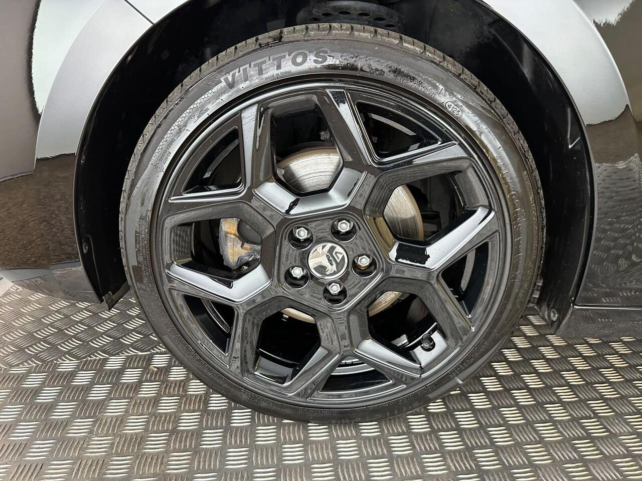 Vauxhall Astra BC72CYF