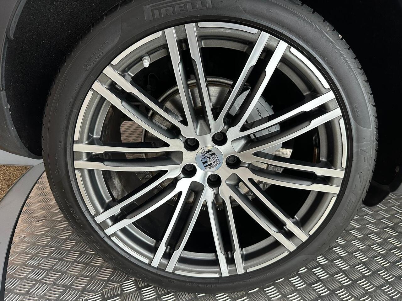 Porsche Macan RK67LWA