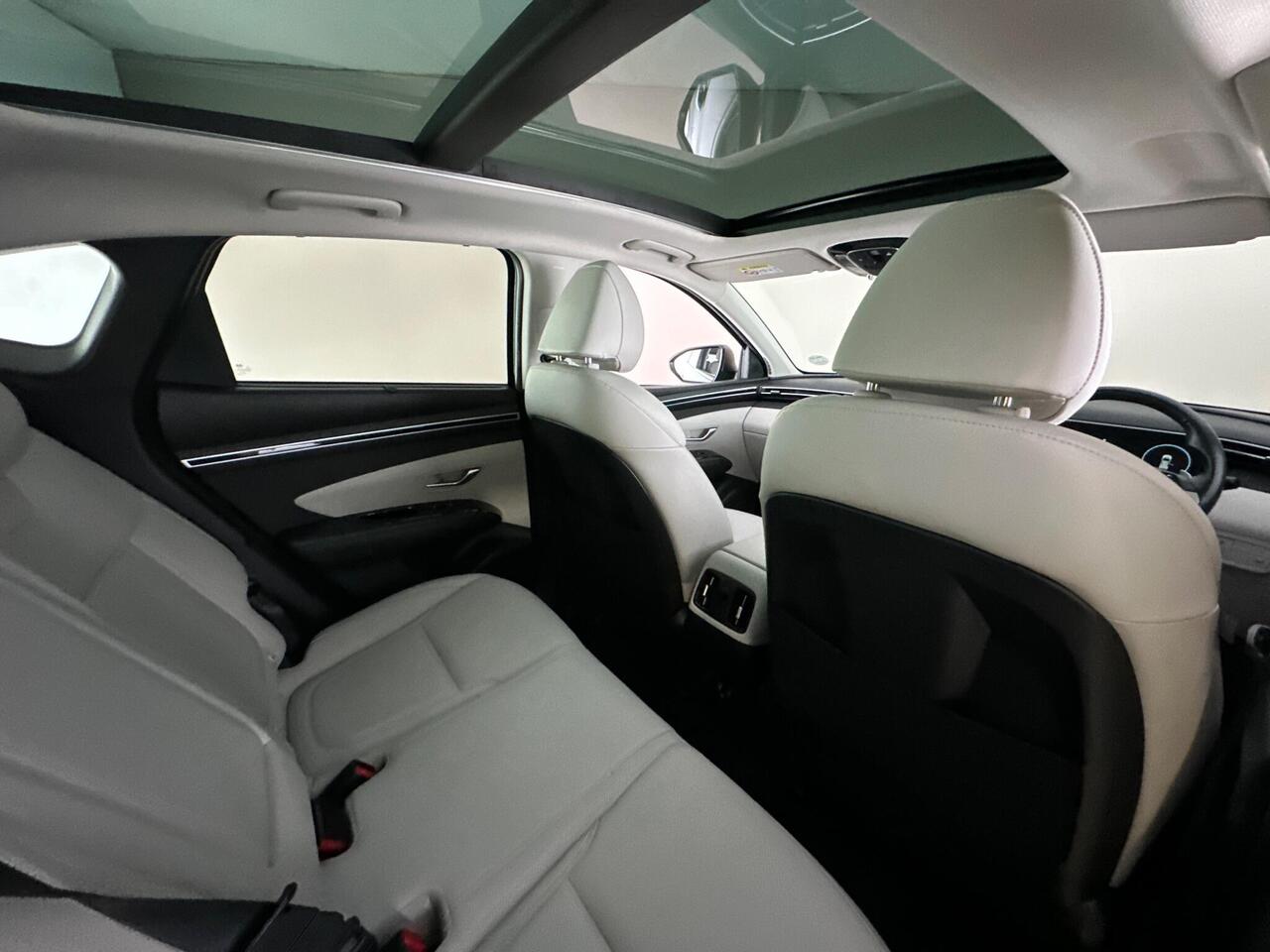 Hyundai TUCSON AX22AYS