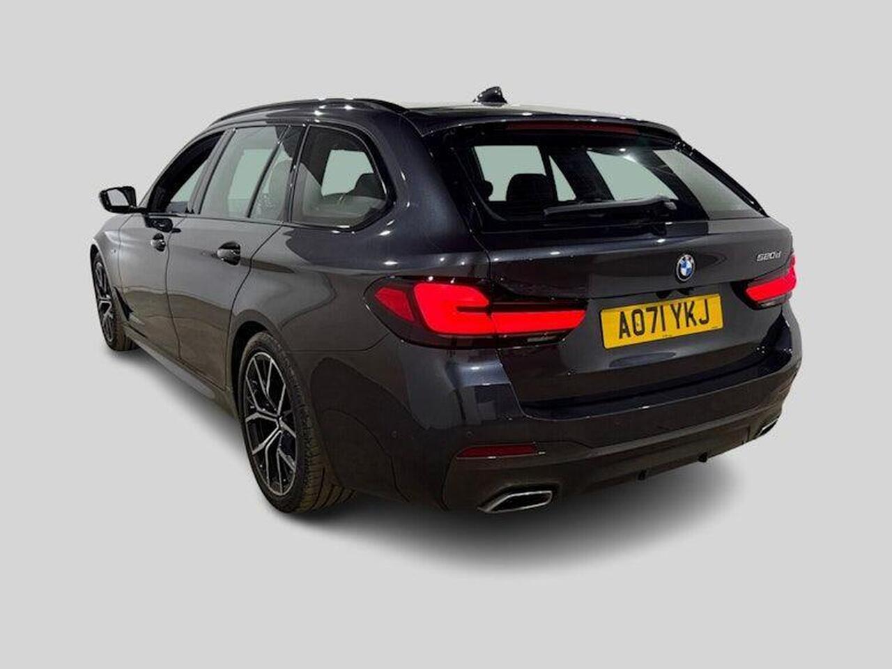 BMW 5 Series AO71YKJ