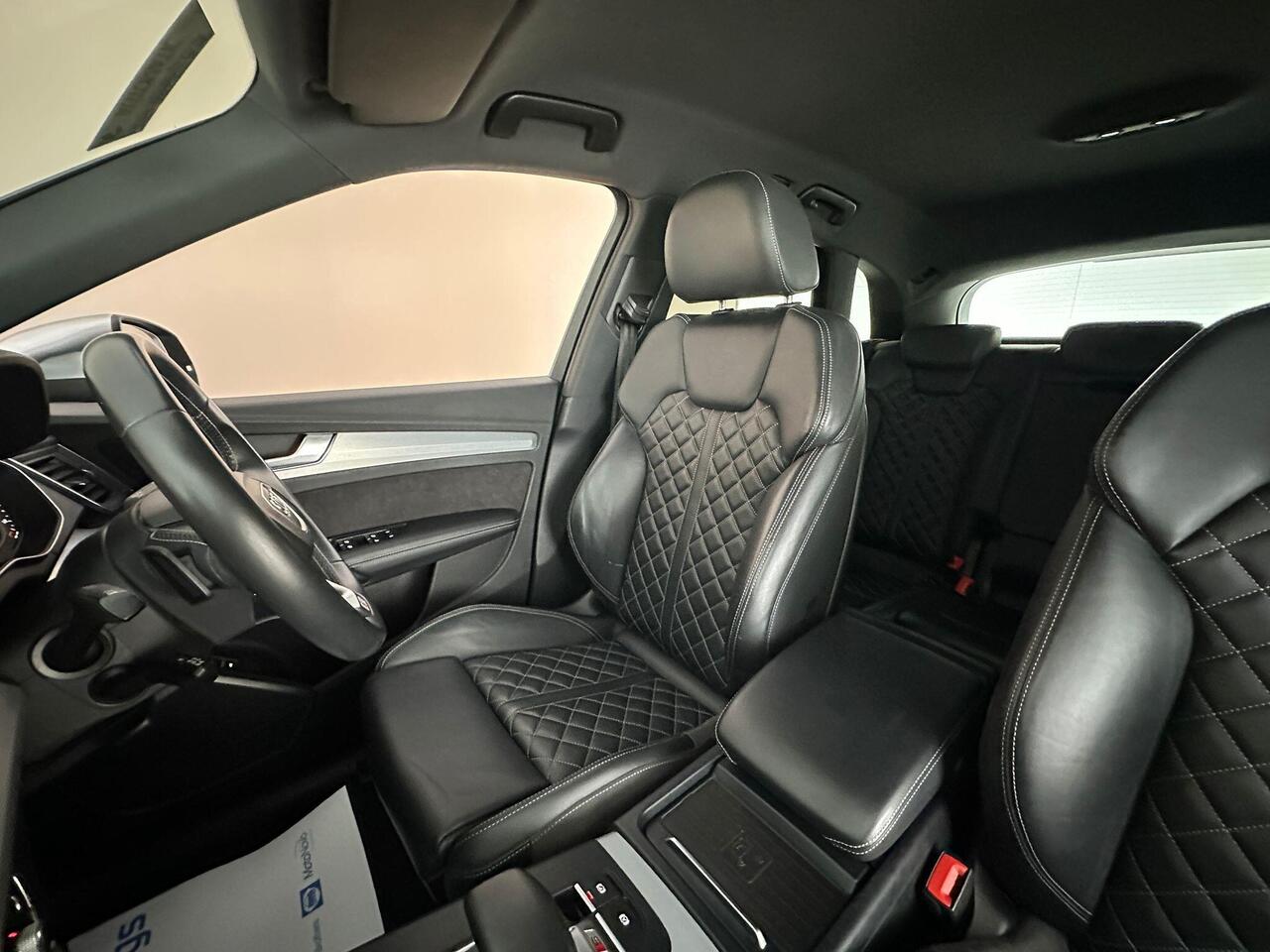 Audi SQ5 AE19UUX