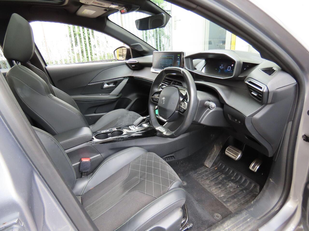 Peugeot E-208 EX71WCM