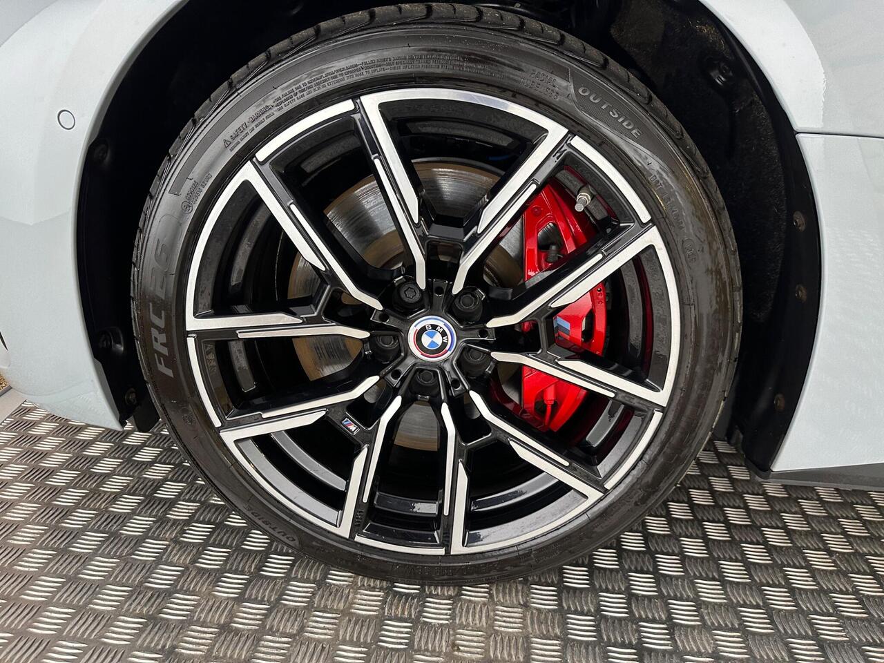 BMW i4 LS23PZB