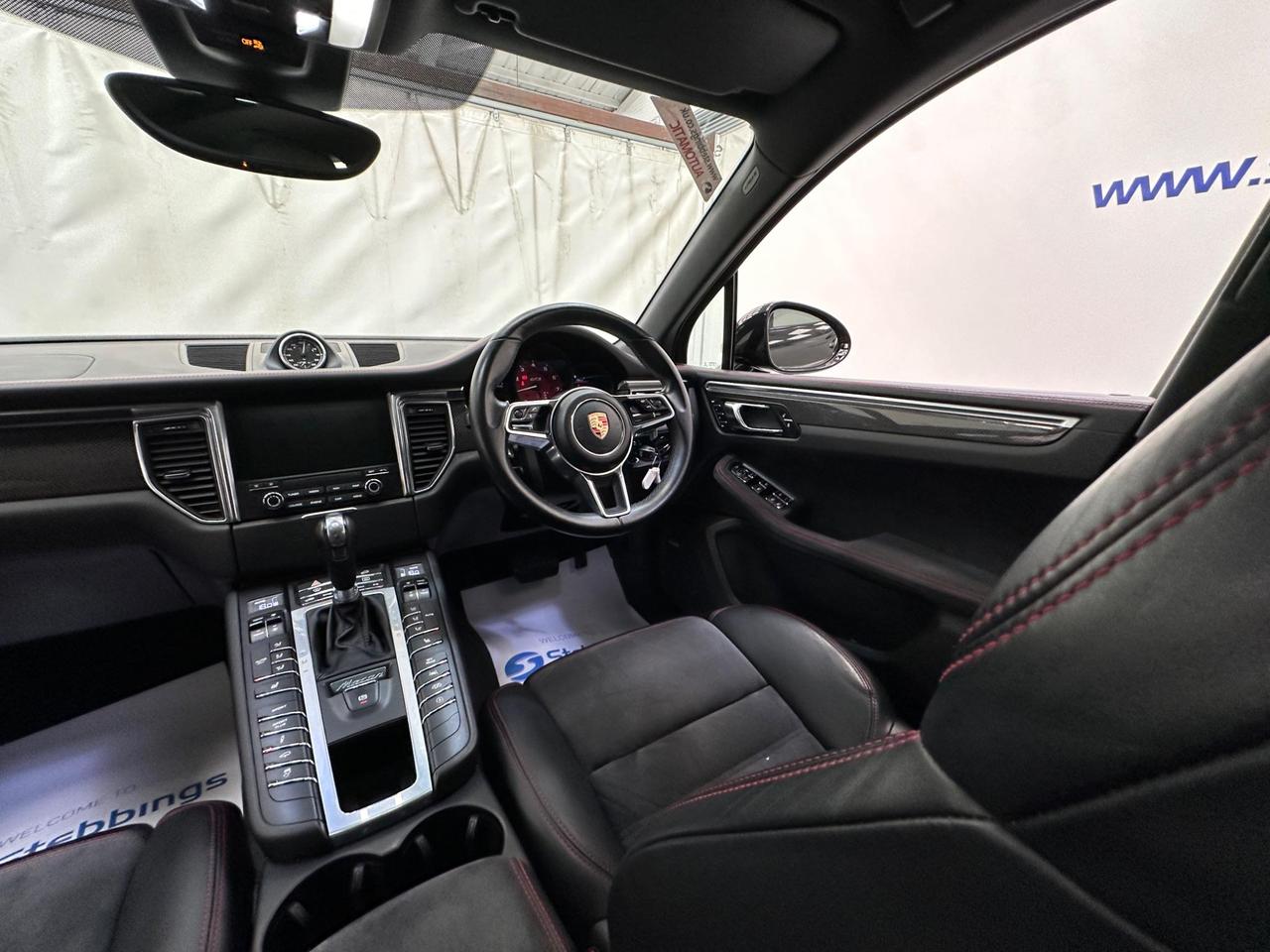 Porsche Macan WM66DZS
