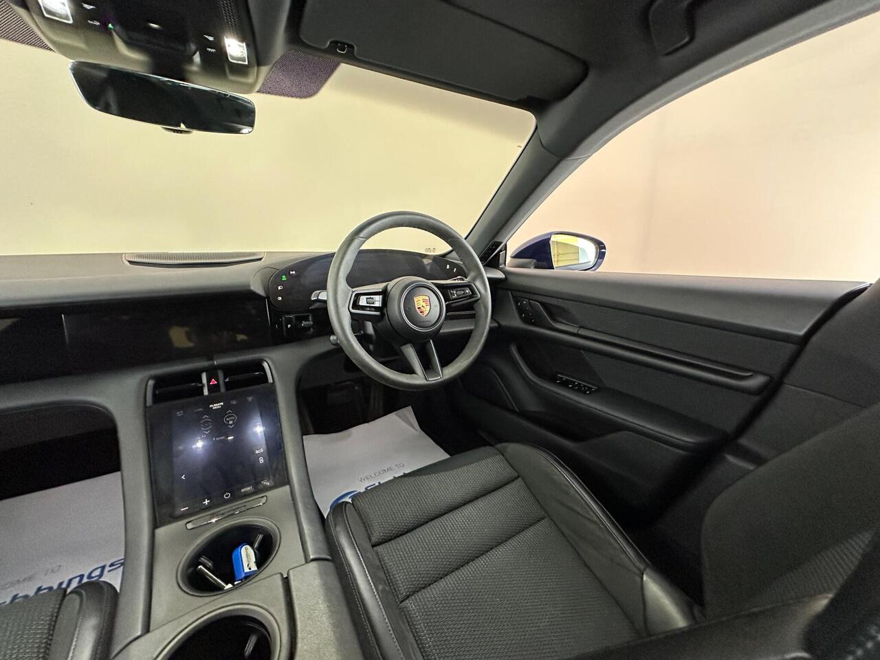 Porsche Taycan EJ22XKN