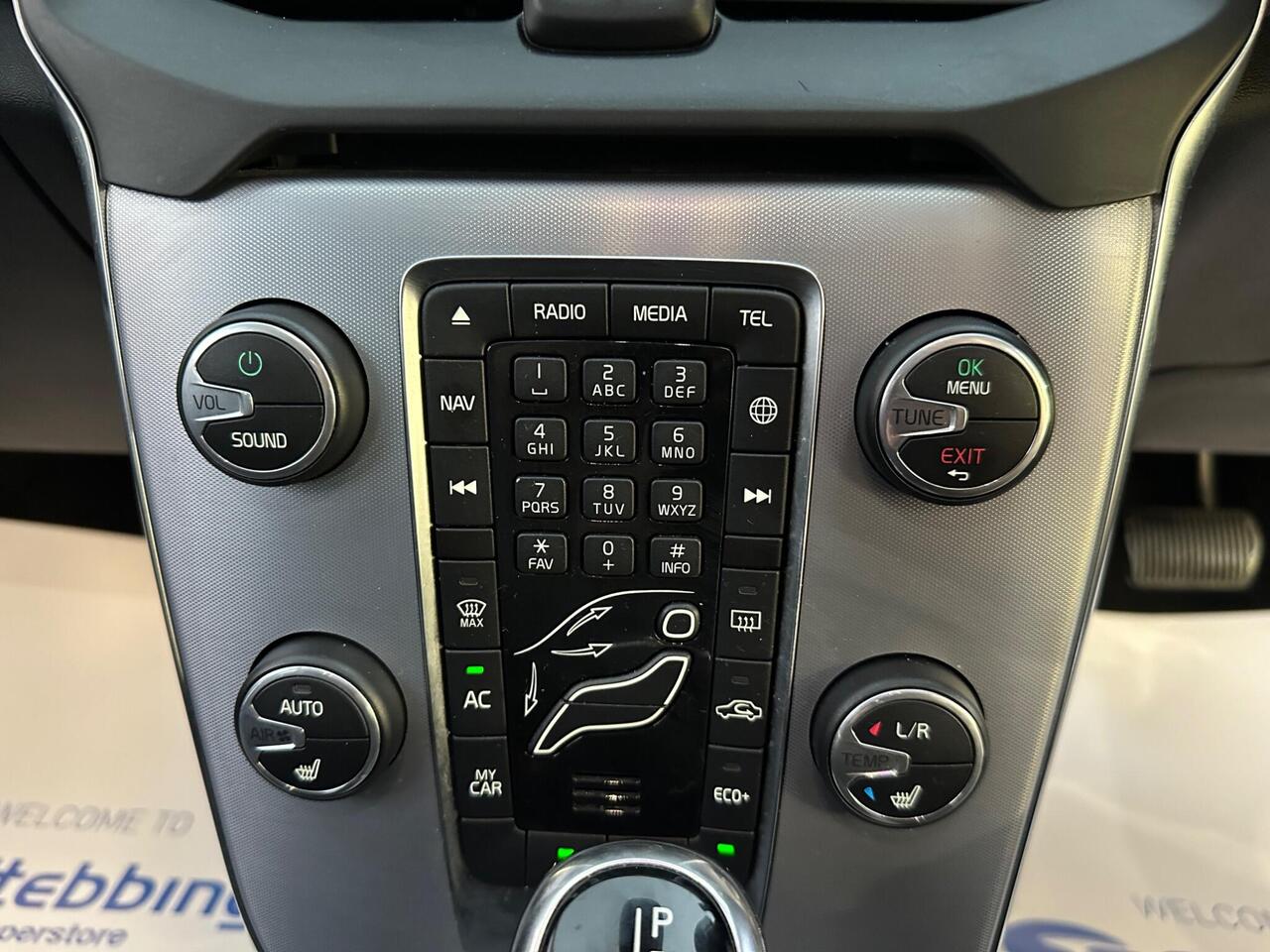 Volvo V40 KX68YTE