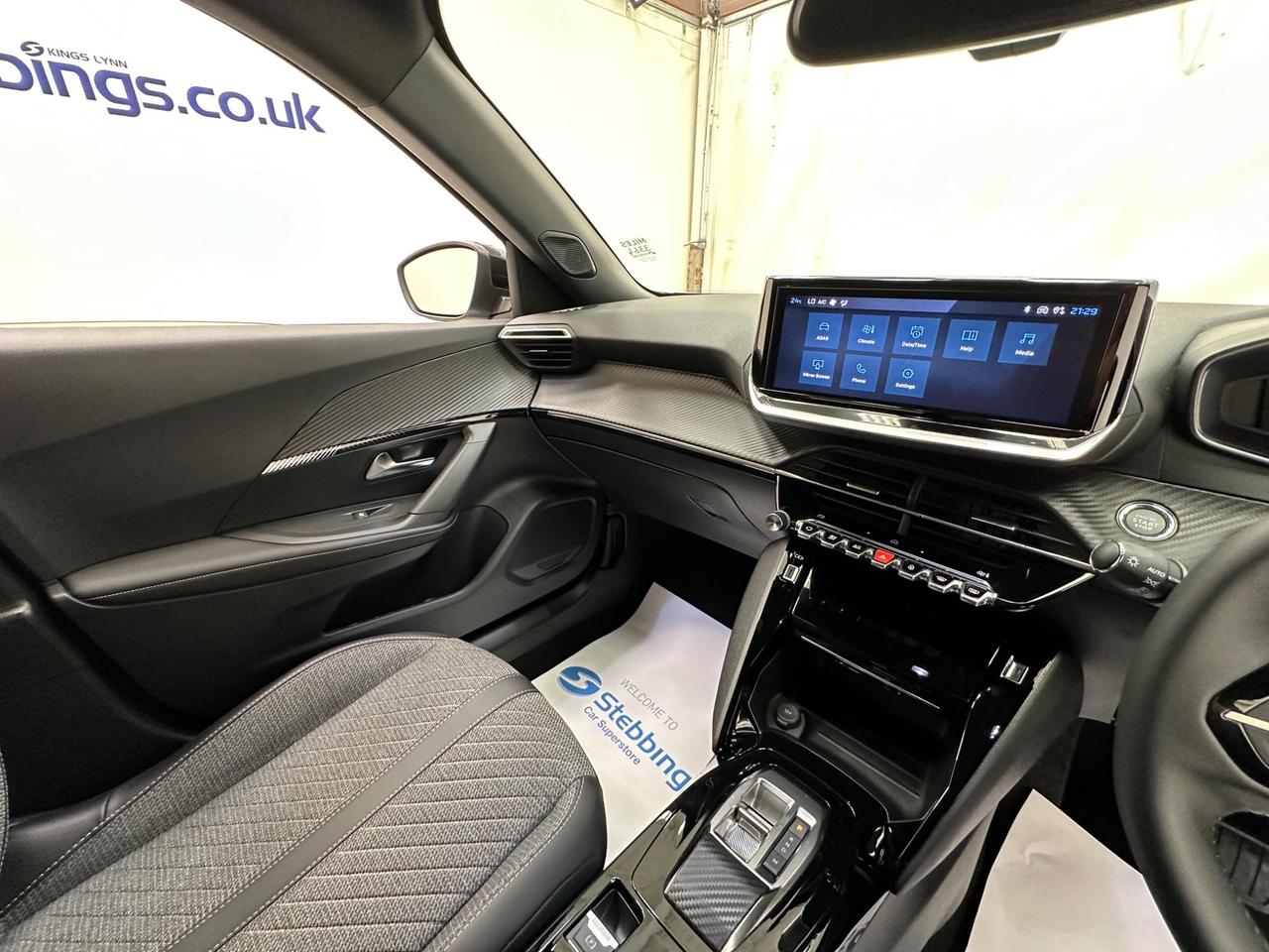 Peugeot 2008 AF73DWW